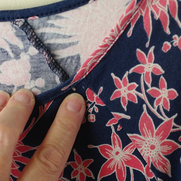 Beautiful Talbots 2X 3/4 Sleeve blouse - Picture 3 of 5